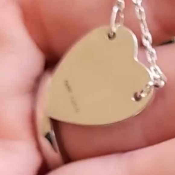 GUCCI ITALIAN LUXURY 925 STERLING SILVER NECKLACE comes with original packaging - Picture 7 of 7